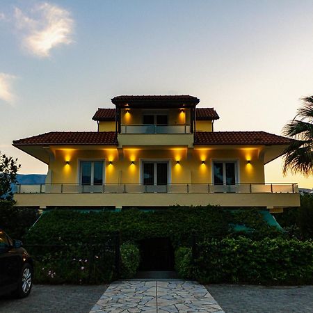 Villa Niku Berat Exteriér fotografie