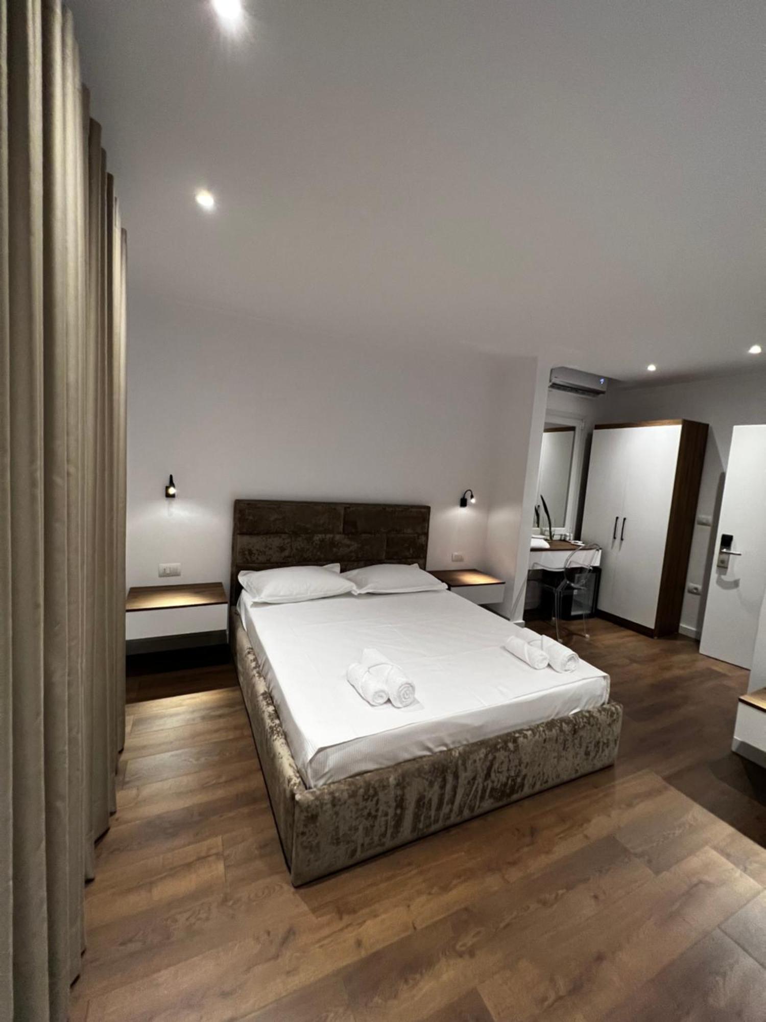 Villa Niku Berat Exteriér fotografie