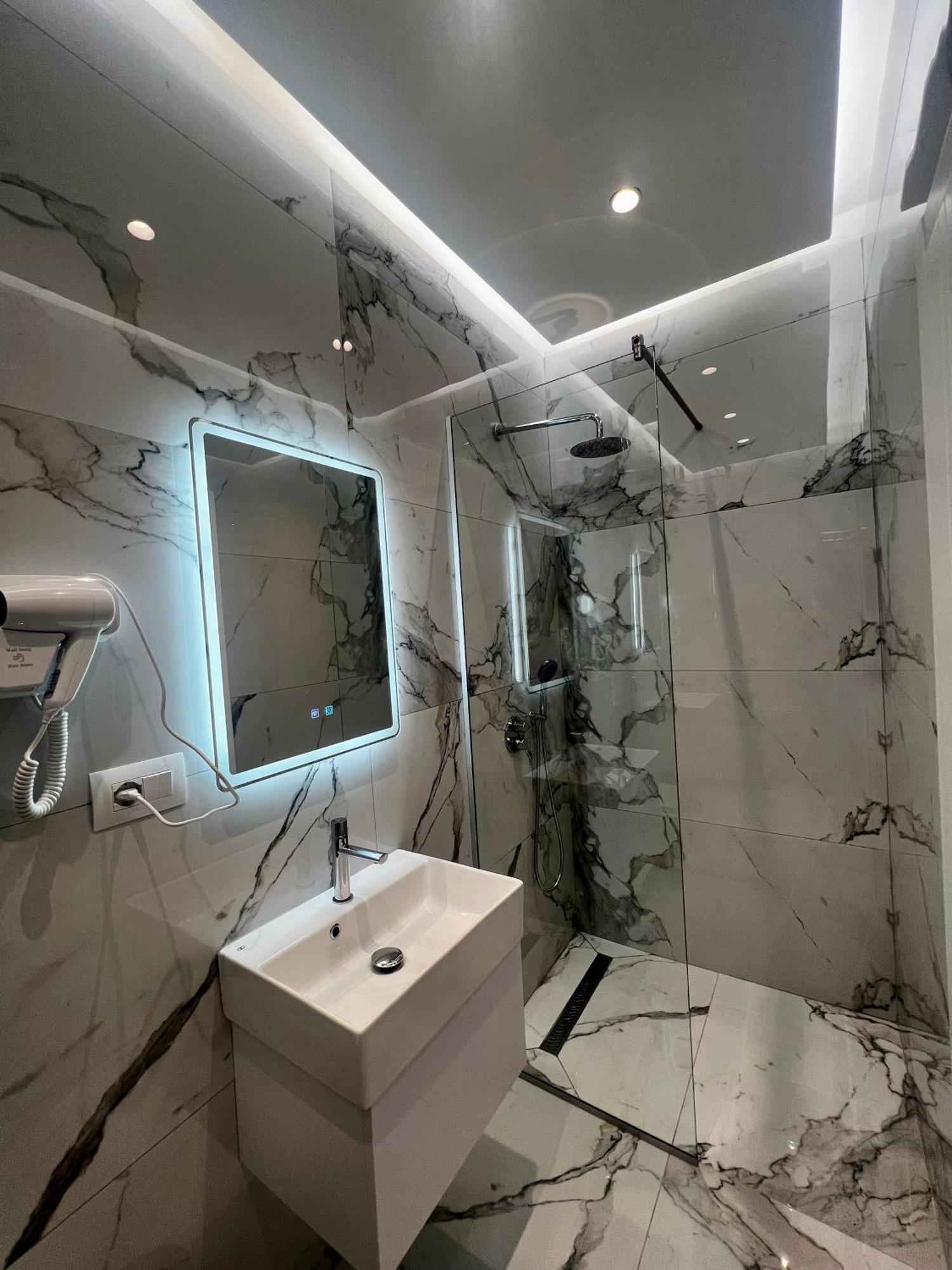 Villa Niku Berat Exteriér fotografie